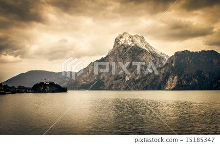 湖·山·半島 湖·山·半島 15185347