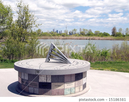 Toronto Lake sun-dial 2008 Toronto Lake sun-dial 2008 15186381