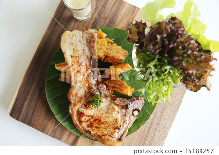 Grilled Porkchop 15189257