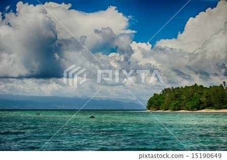 Siladen turquoise tropical paradise island 15190649