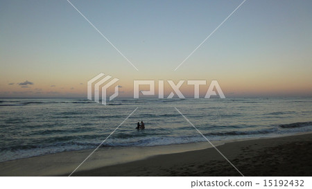 黃昏的大海 黃昏的大海 15192432