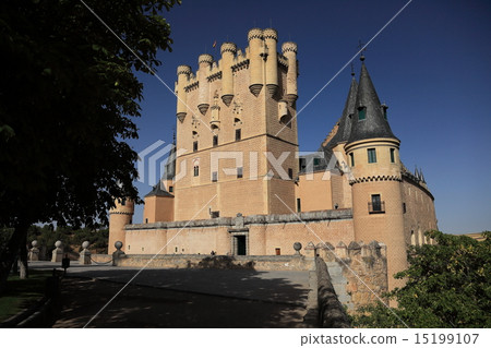 Alcazar 15199107