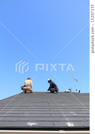 安裝太陽能電池板安裝太陽能電池板 安裝太陽能電池板安裝太陽能電池板 15207135