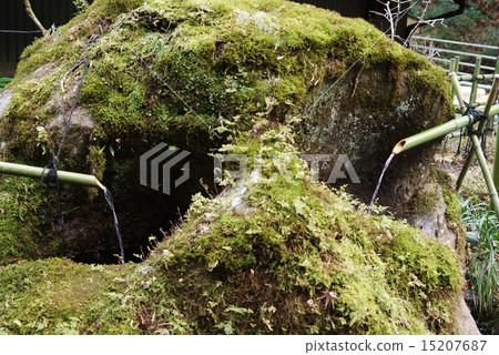 從小型觀光景點·Aitakuyama水神·水平位置的竹簷水流 15207687