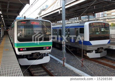 Joban Line train stopped at Shinagawa Station 15208580