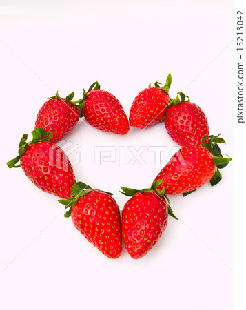 Fresh strawberry in heart line Isolated on white Fresh strawberry in heart line Isolated on white 15213042
