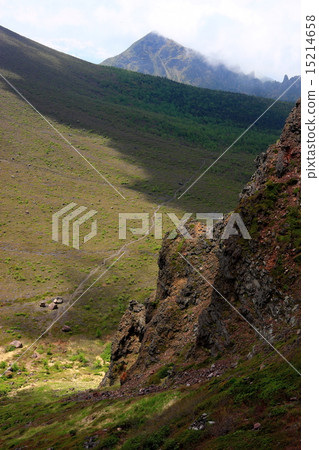 登山者從外面跑到淺間山/火山口 登山者從外面跑到淺間山/火山口 15214658