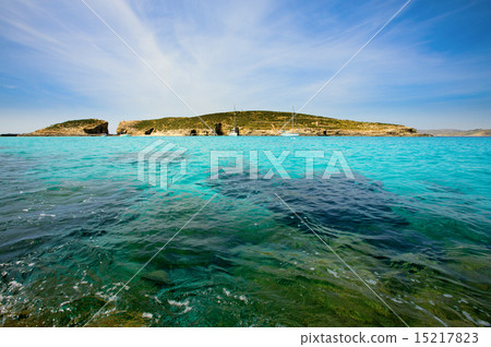 blue lagoon Comino island Malta Gozo 15217823
