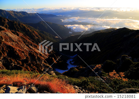 希望從島根立山山脈的雲海 15218081