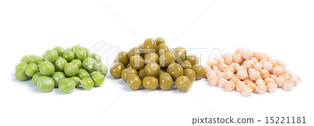 three types of green peas - raw, canned and dry three types of green peas - raw, canned and dry 15221181