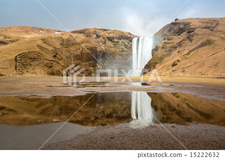 skogafoss waterfall Iceland 15222632