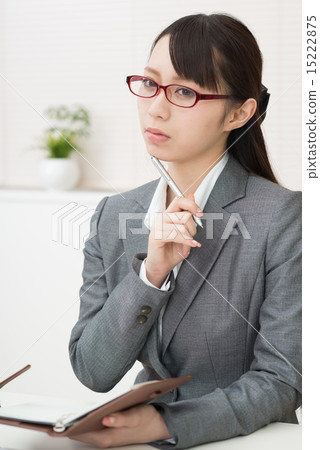 辦公室女士 15222875