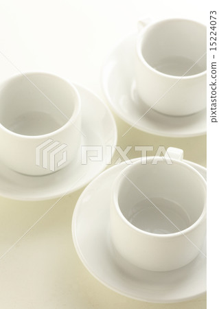 Cup and saucer 15224073