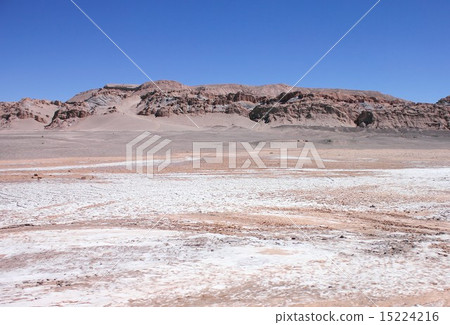 South American Chile Northern Andean white white earth spreading at the foot of the Andes Formation beauty of the Atacama Desert and the Moon Valley 15224216