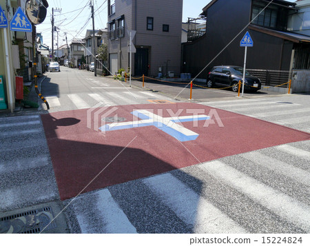 立體路面標記的交叉點 15224824