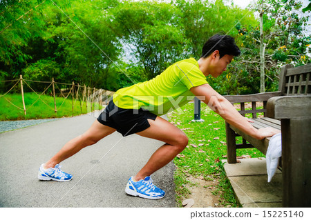 Guy working out in the park Guy working out in the park 15225140