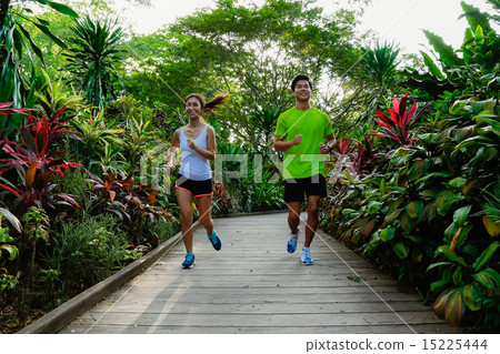 Couple Working out in the Singapore Park Couple Working out in the Singapore Park 15225444