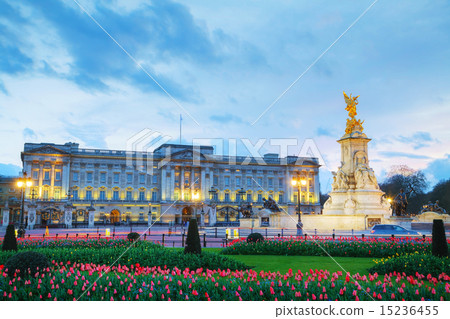 Buckingham palace in London, Great Britain Buckingham palace in London, Great Britain 15236455