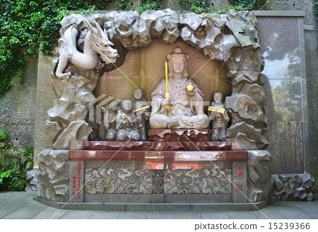 江之島弁財天十字石像 15239366