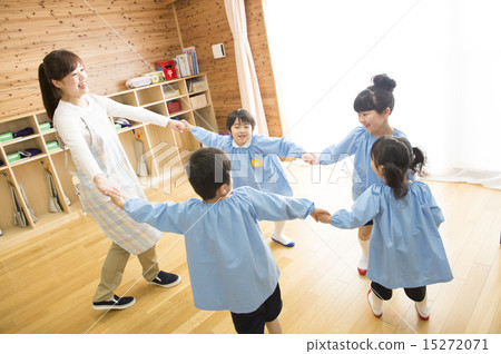 Kindergarten Kindergarten 15272071