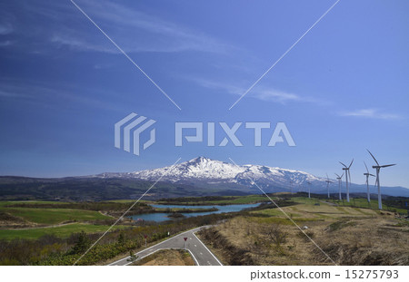 Spring's Nigahara plateau and Chokaiyama Spring's Nigahara plateau and Chokaiyama 15275793