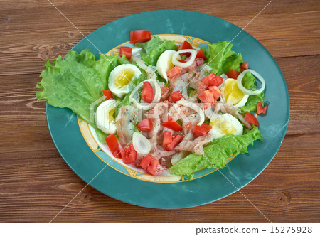 Ensalada de bacalao 15275928