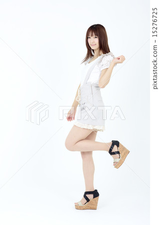 Young lady fashion 15276725
