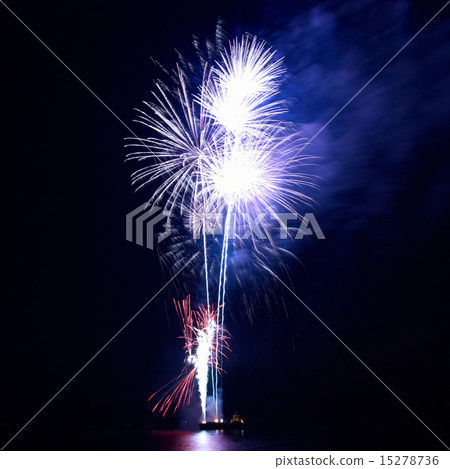 Fireworks, salute 15278736