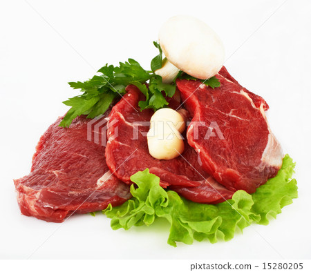 the piece of raw fillet steak the piece of raw fillet steak 15280205