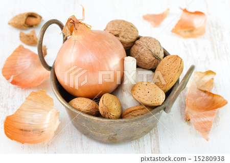 onion with garlic, almond and walnut onion with garlic, almond and walnut 15280938