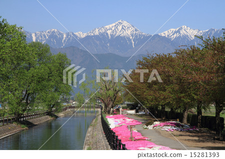 A view of Koganzaki from Spring / Akagaya dam of Azumino area A view of Koganzaki from Spring / Akagaya dam of Azumino area 15281393