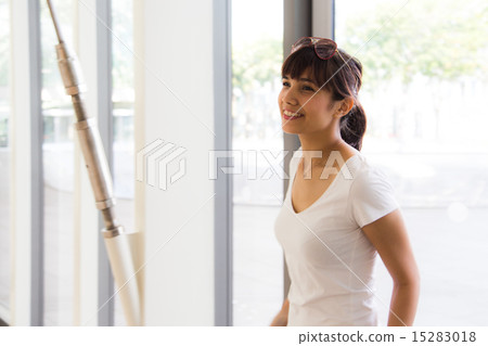 Women shopping in Singapore mall Women shopping in Singapore mall 15283018