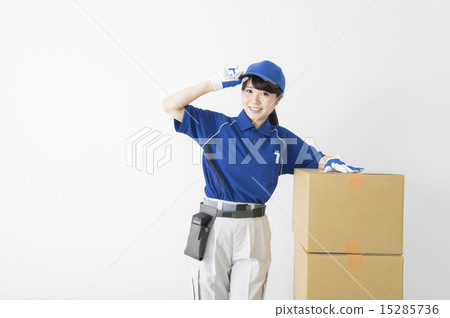 快遞送貨女調度員送貨上門圖像 快遞送貨女調度員送貨上門圖像 15285736