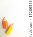 彩色的鉛筆和鉛筆 15286599