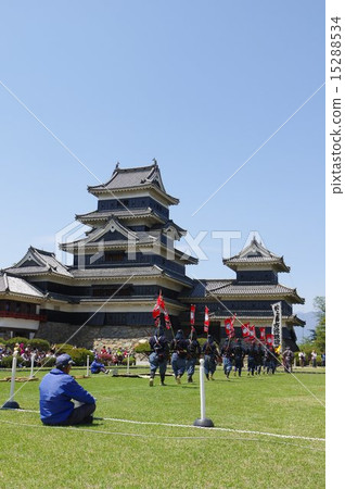 Shinshu National Treasures Matsumoto Castle Old-fashioned gunnery scenery scenery Shinshu National Treasures Matsumoto Castle Old-fashioned gunnery scenery scenery 15288534
