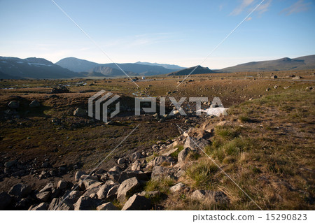 Mountain plateau Valdresflye, Jotunheimen, Norway 15290823