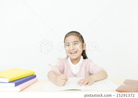 學習的女孩 15291372