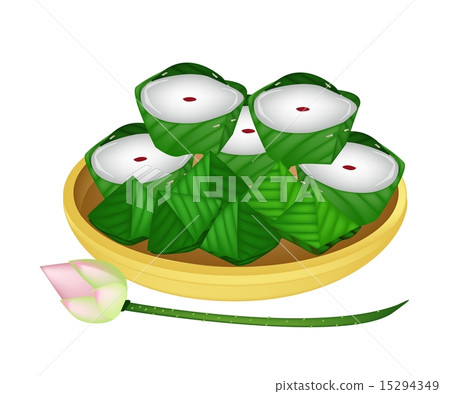 Delicous Stuffed Dough Pyramid Dessert Delicous Stuffed Dough Pyramid Dessert 15294349