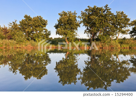 reflections on lake reflections on lake 15294400