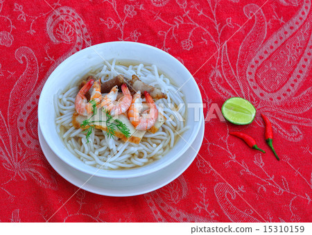 Bun mam - Vietnamese vermicelli soup 15310159