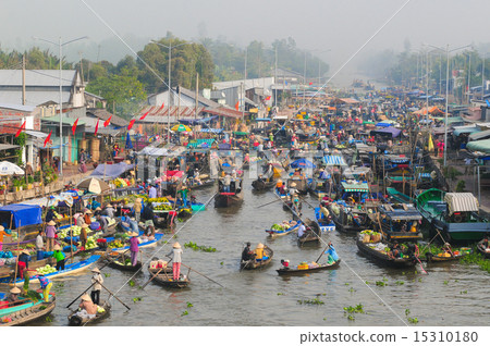 Nga Nam floating market in sunrise Nga Nam floating market in sunrise 15310180