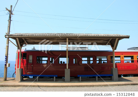 Shimoda station where the train stopped Shimoda station where the train stopped 15312848
