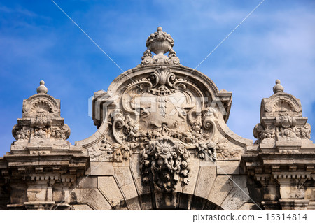 Habsburg Gate Details in Budapest 15314814