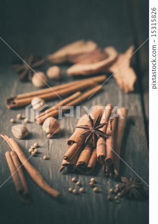 Ingredients 15315826