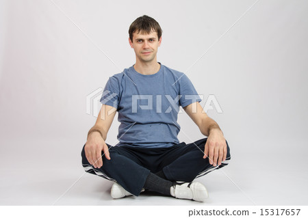 The athlete is adjusted to the gym The athlete is adjusted to the gym 15317657