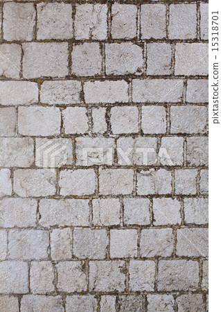 Wall of natural stone 15318701