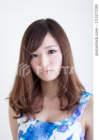 無袖的女人 無袖的女人 15327299