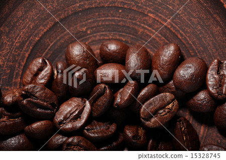 Arabica coffee beans texture 15328745