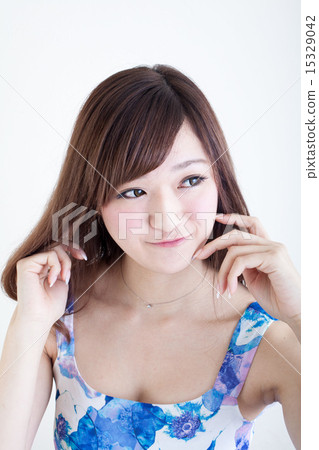 A cool woman's portrait 15329042