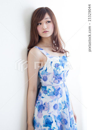 A cool woman's portrait A cool woman's portrait 15329044
